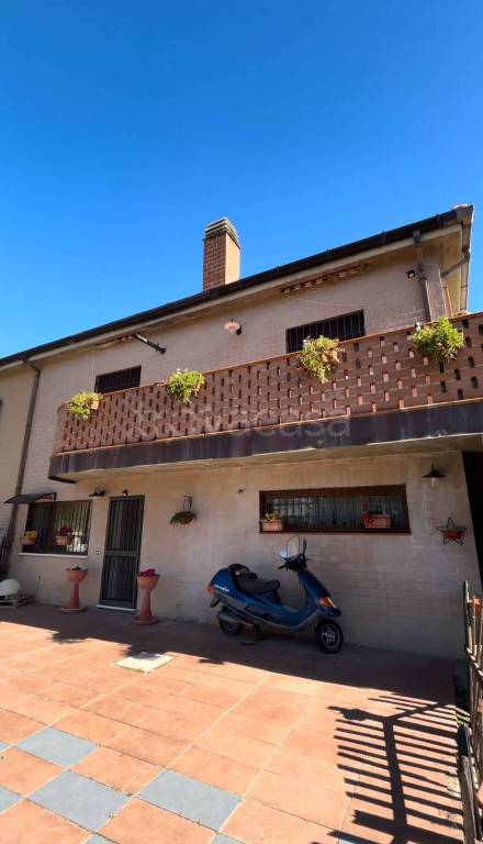 casa indipendente in vendita a Vaglio Basilicata