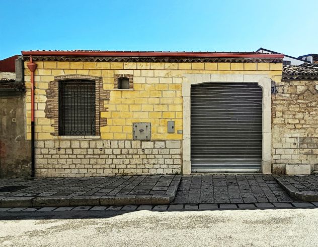 negozio in vendita a Venosa