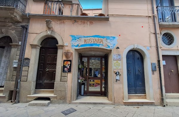 locale commerciale in vendita a Venosa