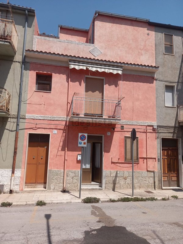 casa indipendente in vendita a Venosa