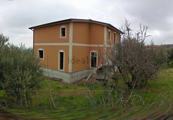 casa indipendente in vendita a Venosa