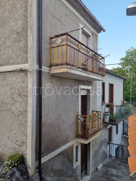 casa indipendente in vendita a Viggiano