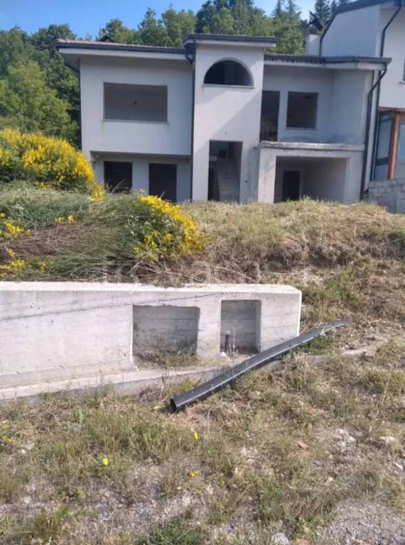 casa indipendente in vendita a Viggiano