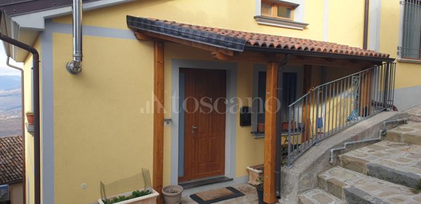 casa indipendente in vendita a Viggiano