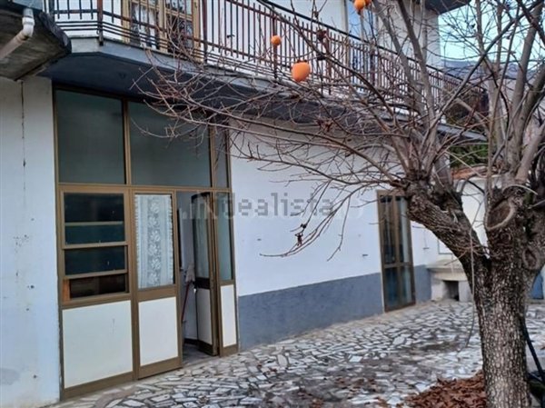 casa indipendente in vendita a Viggiano