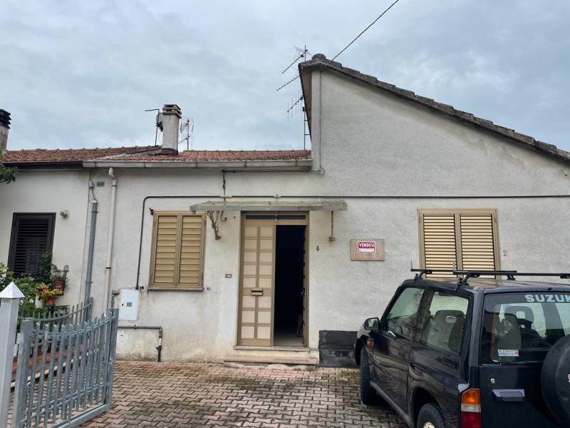 casa indipendente in vendita a Paterno