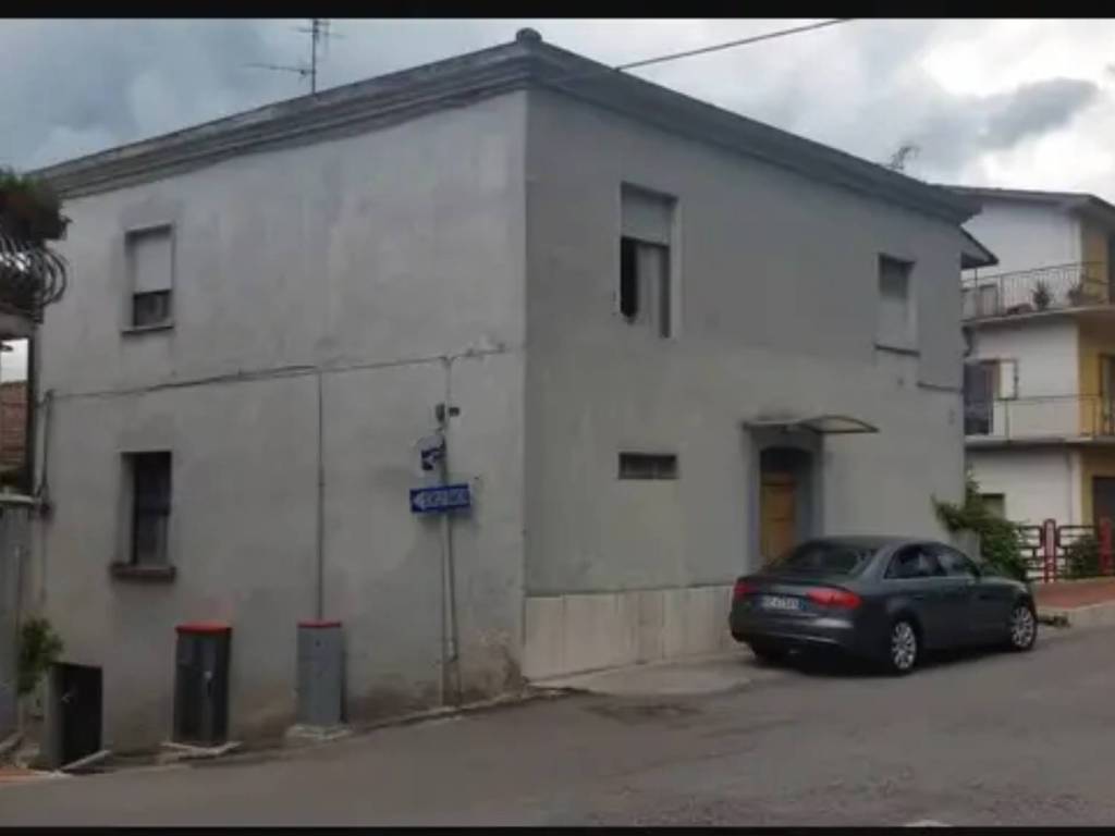 casa indipendente in vendita a Paterno