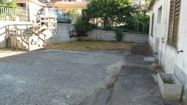 casa indipendente in vendita a Paterno