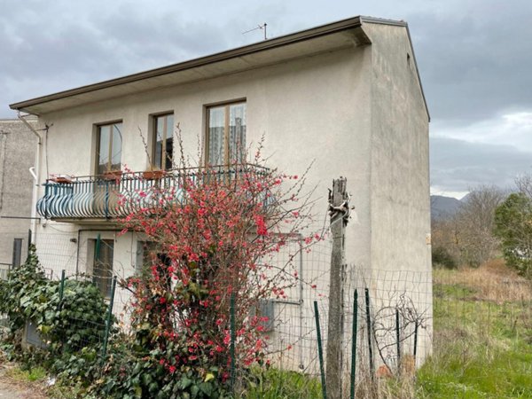 casa indipendente in vendita a Paterno