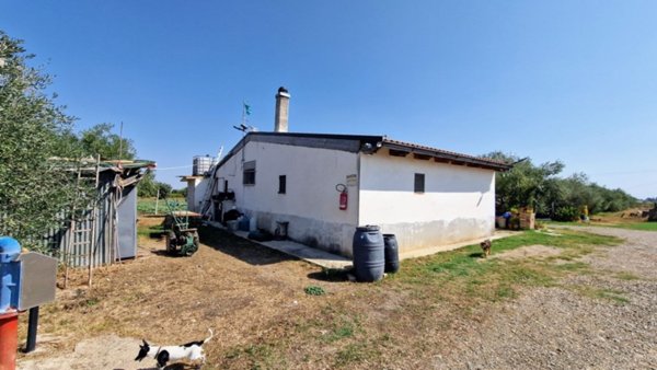 casa indipendente in vendita a Bernalda