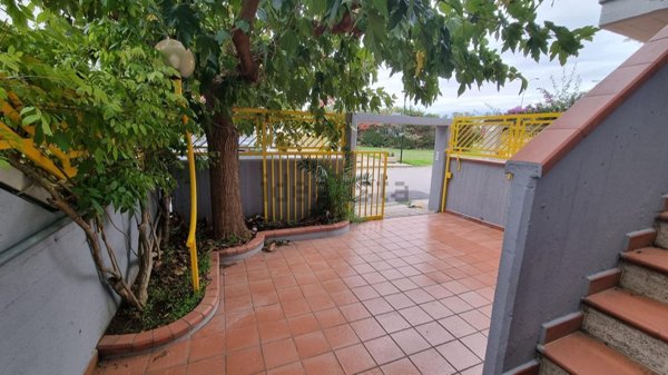 casa indipendente in vendita a Bernalda in zona Metaponto