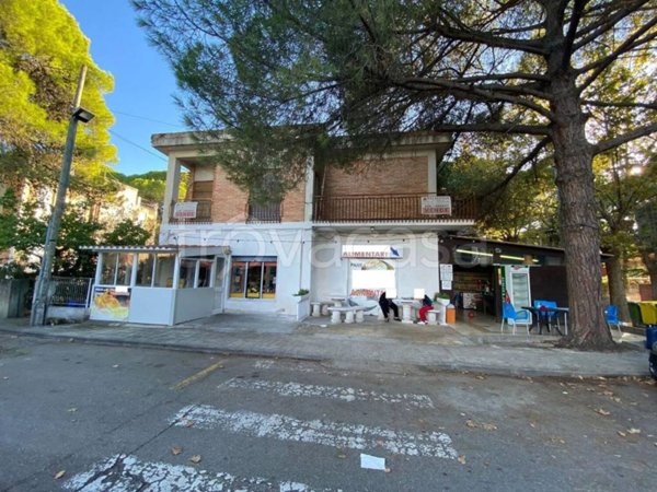 locale commerciale in vendita a Bernalda in zona Metaponto