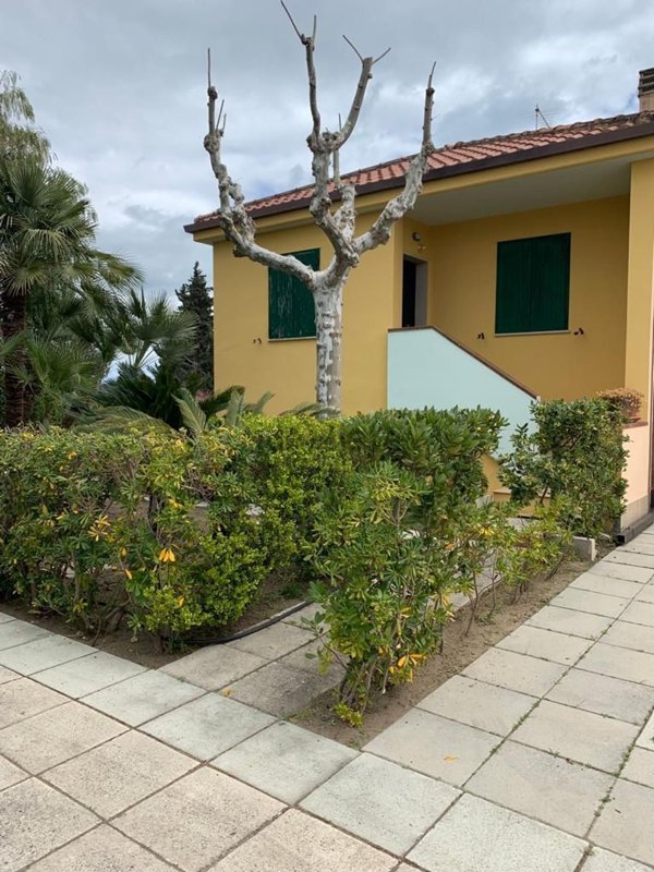 casa indipendente in vendita a Bernalda in zona Metaponto