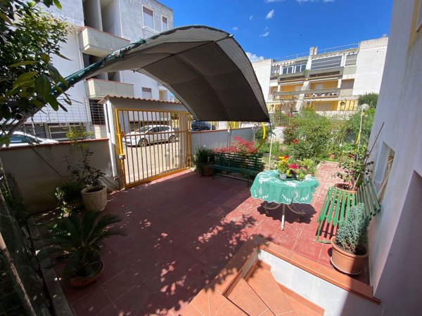 casa indipendente in vendita a Bernalda in zona Metaponto
