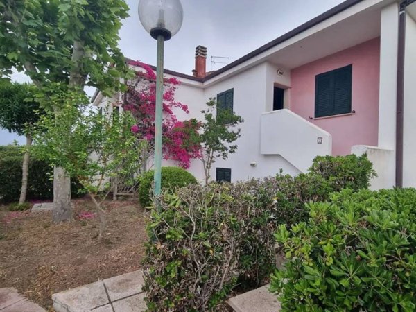 casa indipendente in vendita a Bernalda
