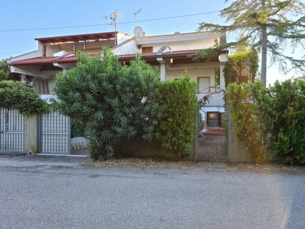 casa indipendente in vendita a Bernalda in zona Metaponto