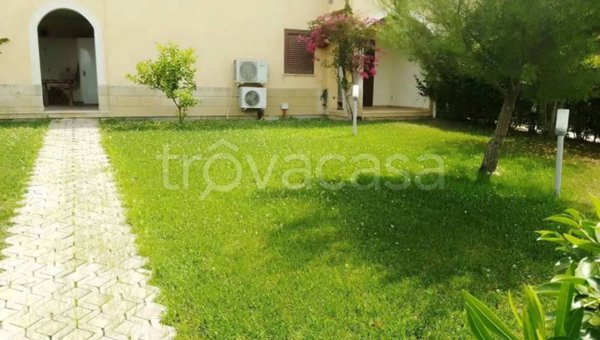 casa indipendente in vendita a Bernalda