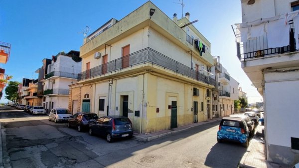 casa indipendente in vendita a Bernalda