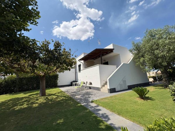 casa indipendente in vendita a Bernalda in zona Metaponto
