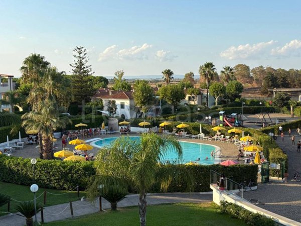 appartamento in vendita a Bernalda in zona Metaponto