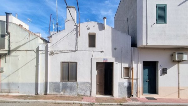 casa indipendente in vendita a Bernalda