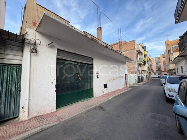 locale commerciale in vendita a Bernalda