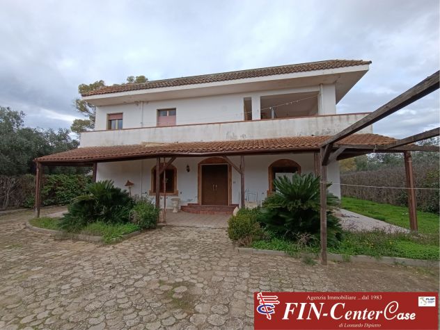 intera palazzina in vendita a Bernalda in zona Metaponto