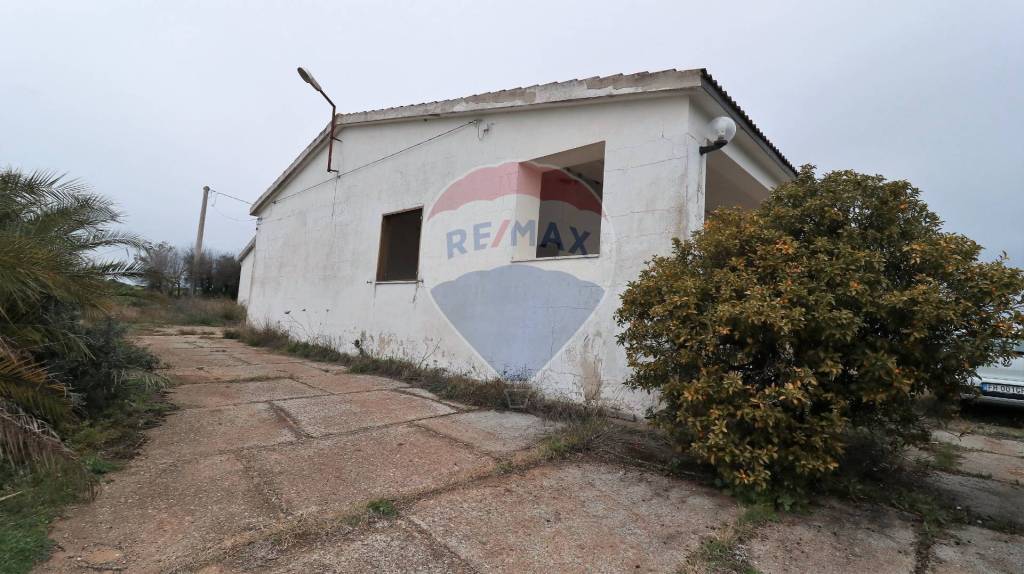 casa indipendente in vendita a Bernalda in zona Metaponto