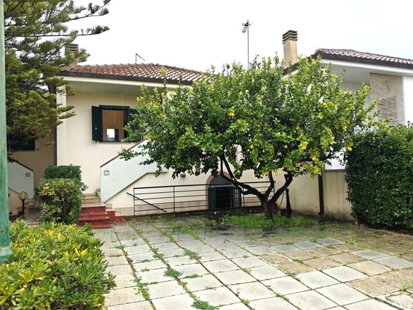 casa indipendente in vendita a Bernalda in zona Metaponto