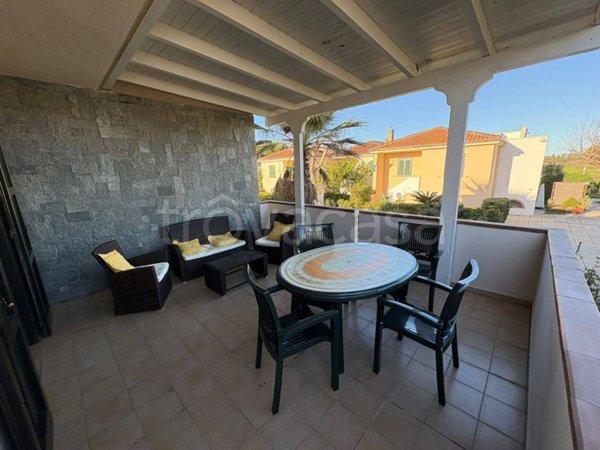 casa indipendente in vendita a Bernalda in zona Metaponto