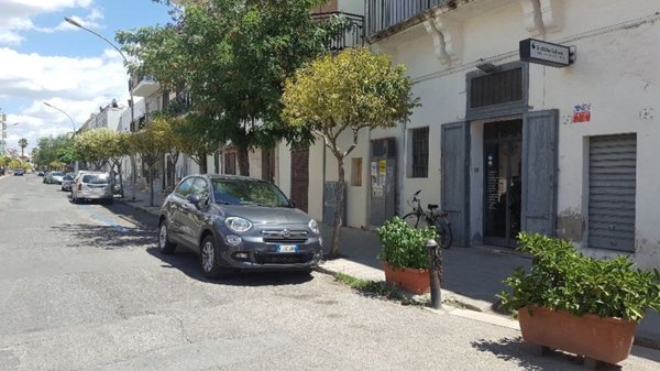 locale commerciale in vendita a Bernalda