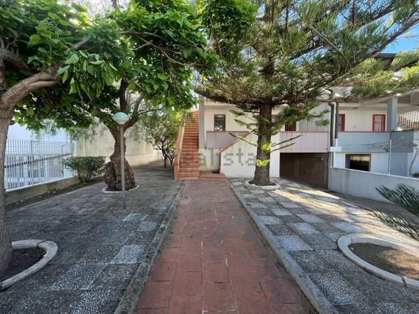 casa indipendente in vendita a Bernalda in zona Metaponto