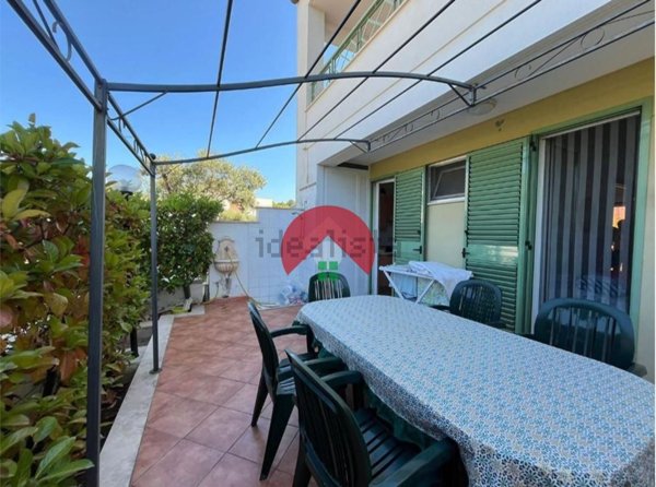casa semindipendente in vendita a Bernalda in zona Metaponto