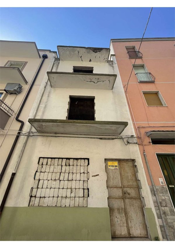 intera palazzina in vendita a Bernalda