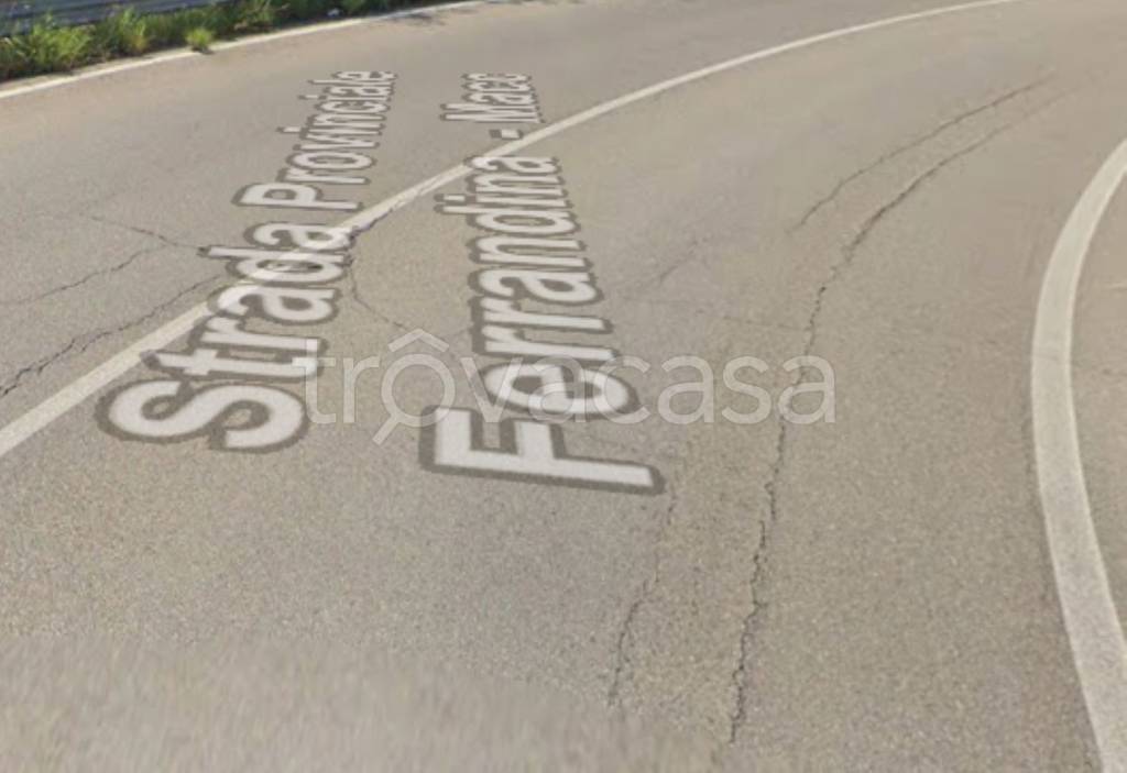 locale commerciale in vendita a Ferrandina