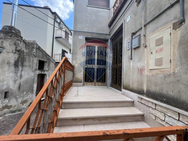 casa indipendente in vendita a Grassano