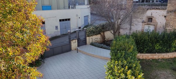 casa indipendente in vendita a Grassano
