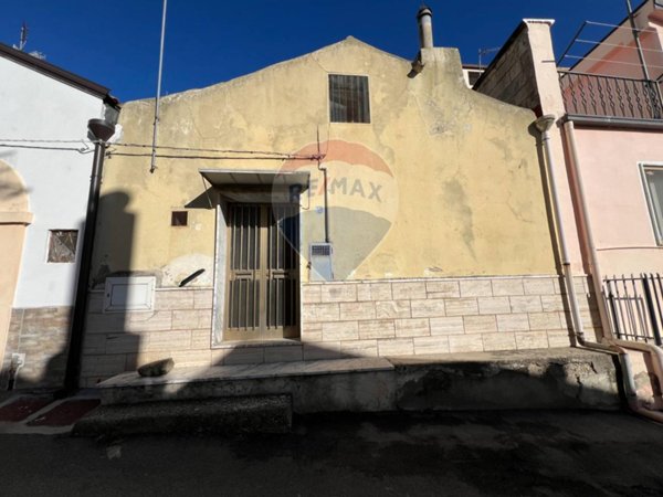 casa indipendente in vendita a Grassano