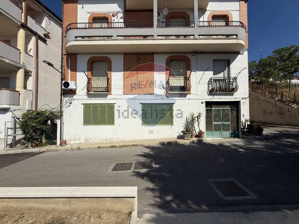 casa semindipendente in vendita a Grassano