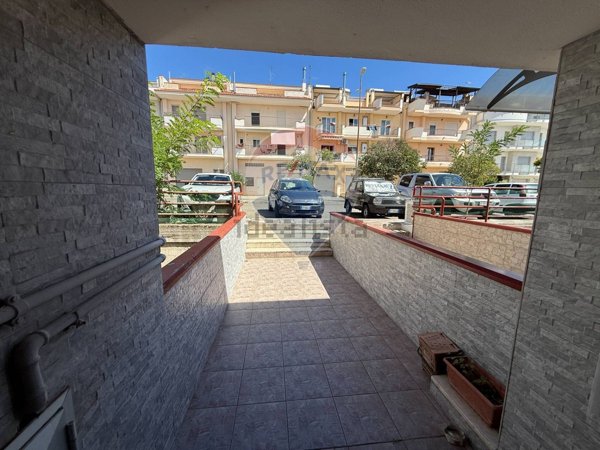 pentavano in vendita a Grassano