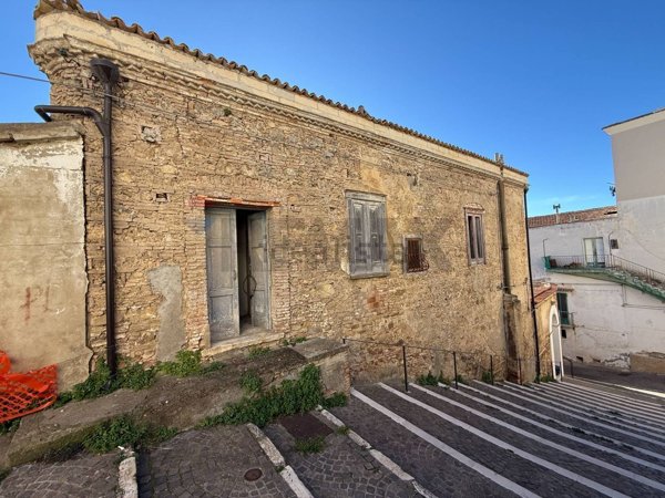 pentavano in vendita a Grassano