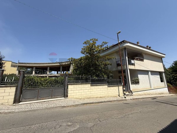 casa indipendente in vendita a Grassano