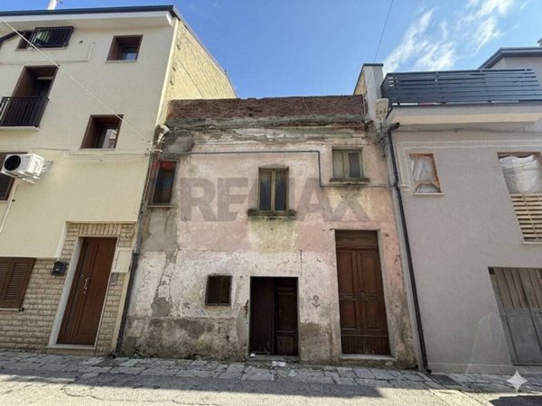 casa indipendente in vendita a Grassano