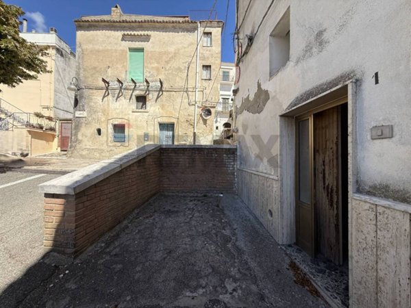 casa indipendente in vendita a Grassano