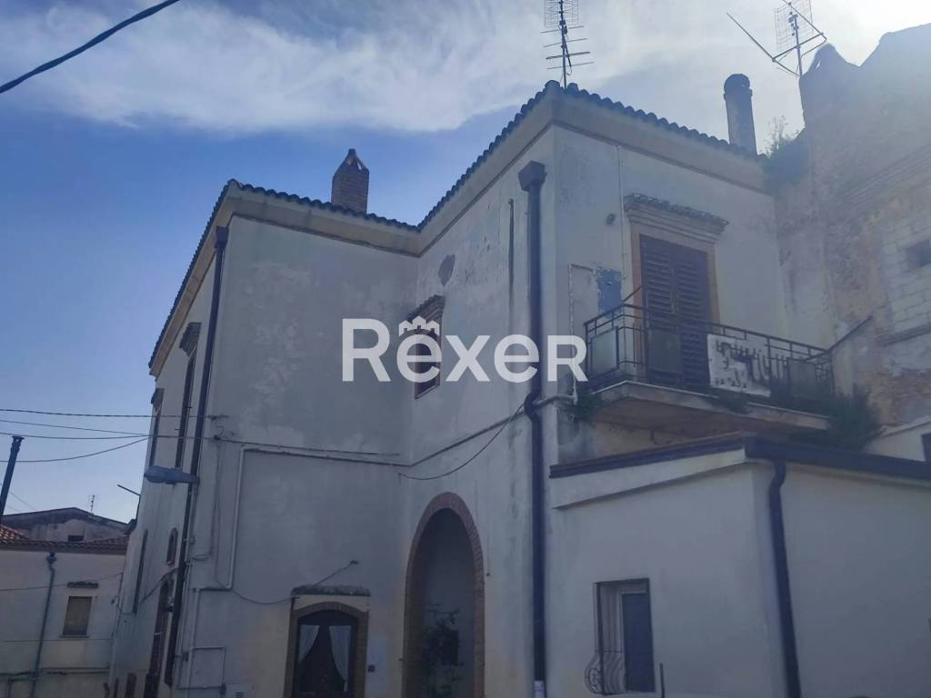 casa indipendente in vendita a Grassano