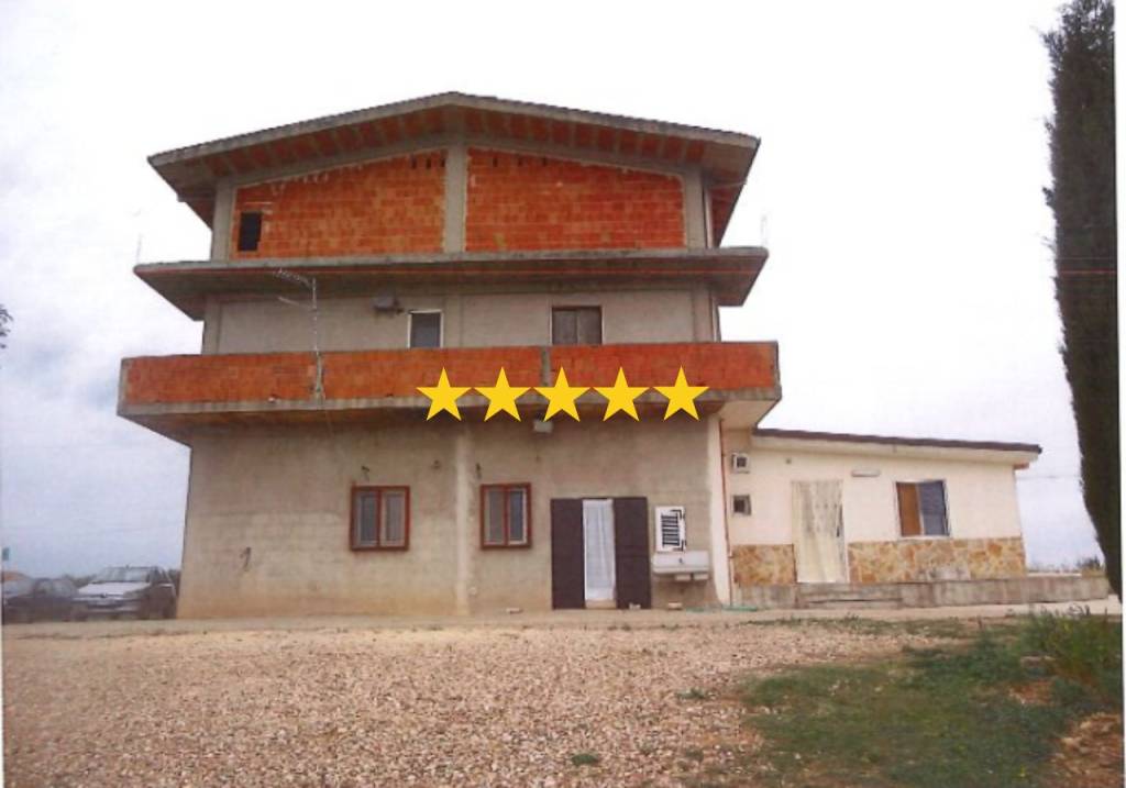 appartamento in vendita ad Irsina