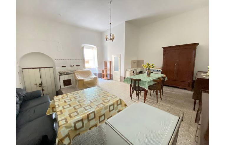 casa indipendente in vendita ad Irsina