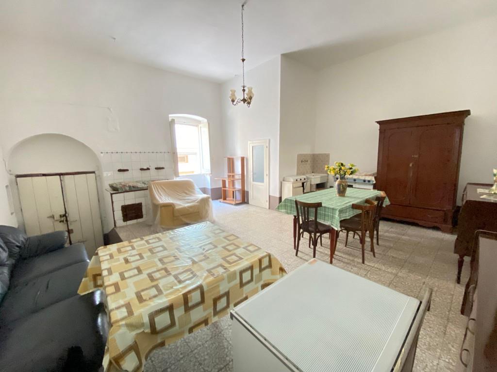 casa indipendente in vendita ad Irsina