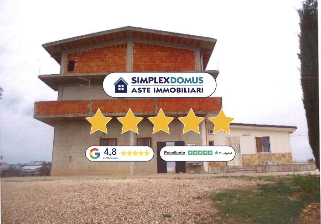 casa indipendente in vendita ad Irsina