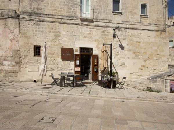 negozio in vendita a Matera